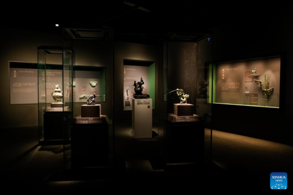 Shanghai Sculpture Show Sees Rodin, Sanxingdui in Dialogue