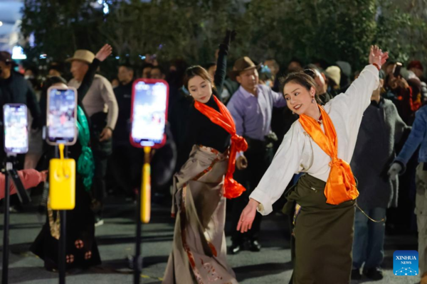 Traditional Tibetan Dance Swings Its Way into Urban Life