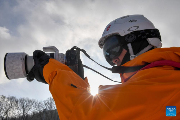 Shutterbug in Northeast China Records Growing Winter Sport Popularity