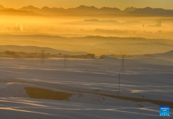 Winter Tourism Gaining Popularity in Xinjiang's Tianshan Village