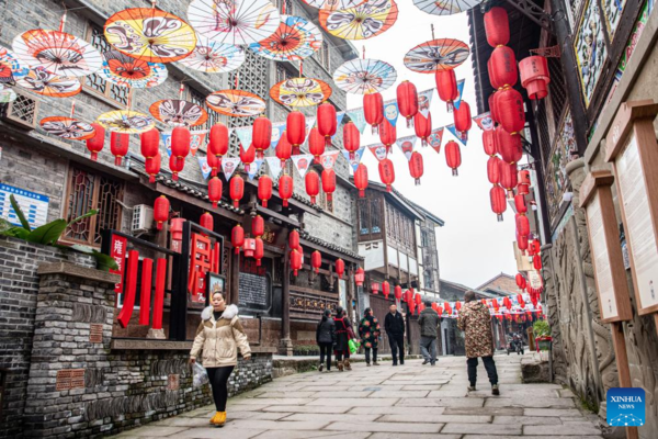 Decorations Set up to Celebrate Upcoming Spring Festival in Yongxi Ancient Town, SW China
