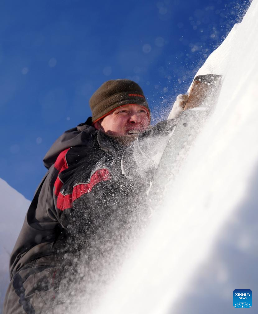 International Snow Sculpture Competition Held in Harbin