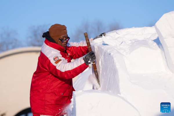 International Snow Sculpture Competition Held in Harbin