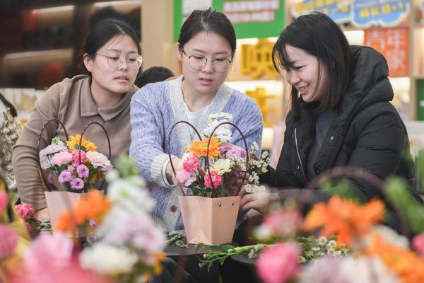 China's Qinghai sees significant growth in green coverage in 2023