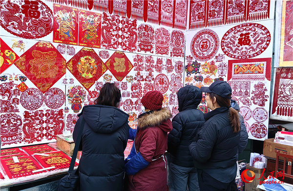 Fair Selling Chinese New Year Products Opens in N China's Tianjin