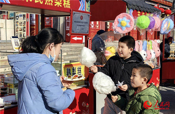 Fair Selling Chinese New Year Products Opens in N China's Tianjin