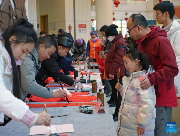 Exhibition Held in Shanghai to Show Chinese New Year Customs