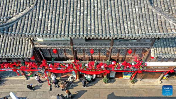 People Prepare for Spring Festival Across China