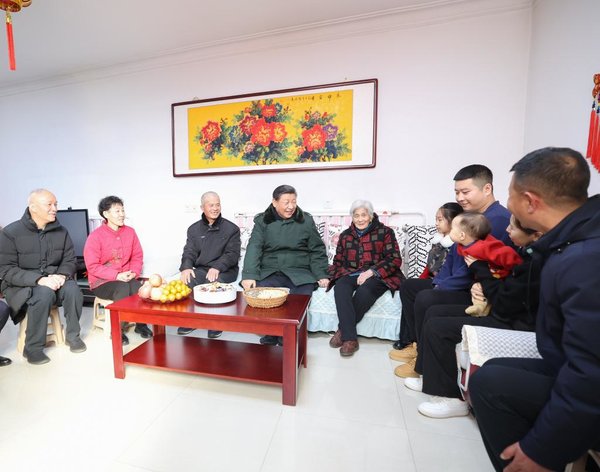 Xinhua Headlines-Xi Focus: Xi Extends Spring Festival Greetings to All Chinese