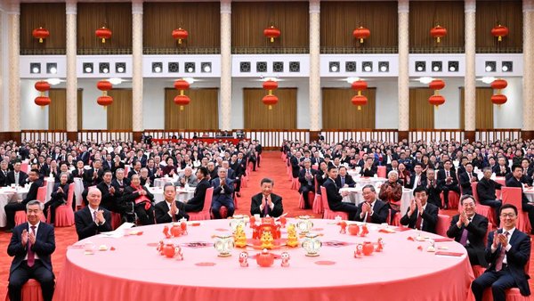 Xi Focus: Xi Extends Spring Festival Greetings to All Chinese, Urging Efforts to Write New Chapter in Advancing Chinese Modernization