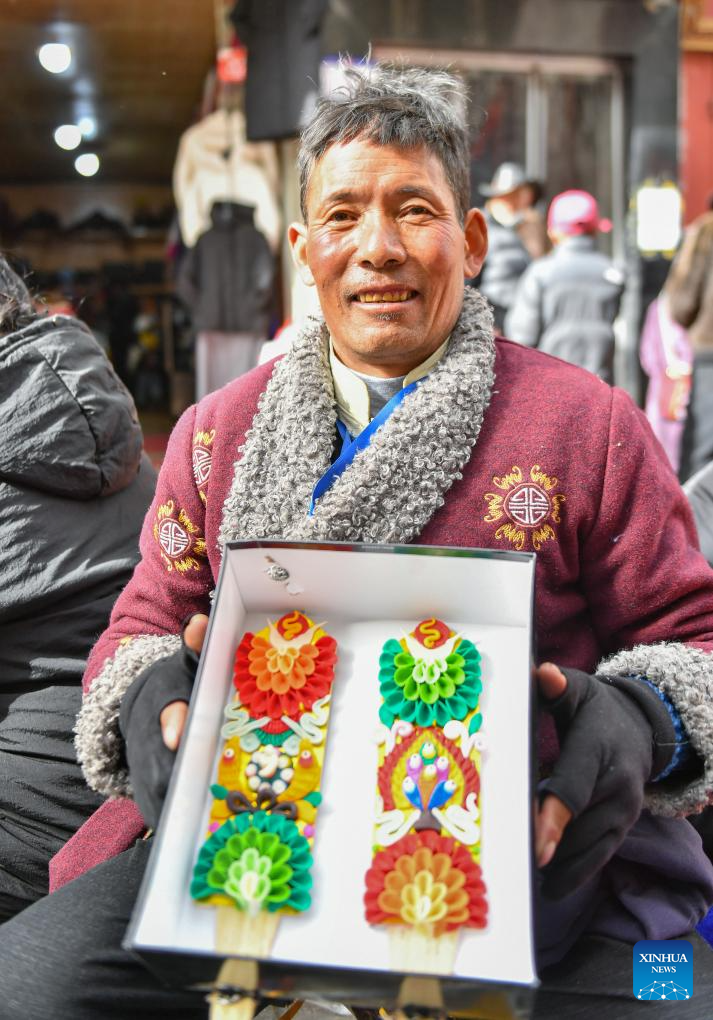 People Prepare Butter Sculptures Before Spring Festival in Lhasa, SW China