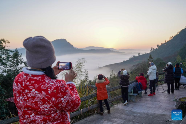 People Across China Enjoy Spring Festival Holiday