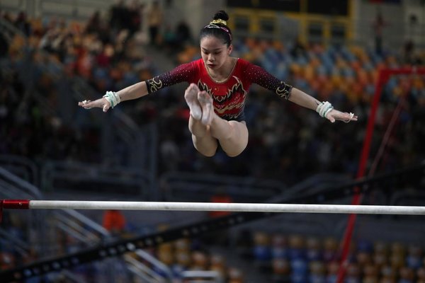 China Makes 1-2 in Uneven Bars at Cairo Gymnastics World Cup