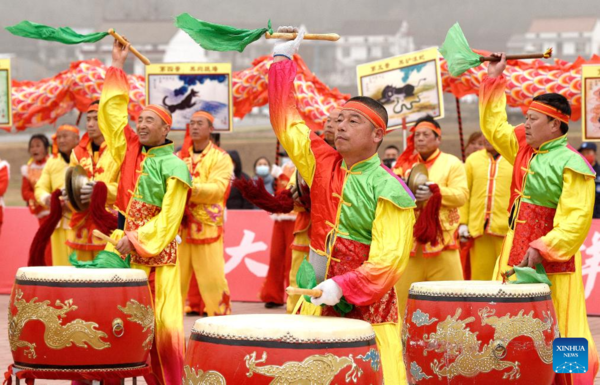 People Perform Folk Dances in NW China's Shaanxi