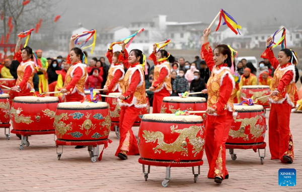 People Perform Folk Dances in NW China's Shaanxi