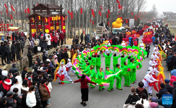 People Perform Folk Dances in NW China's Shaanxi