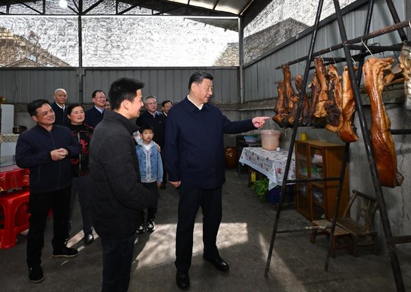 Xi Inspects Changde in Central China's Hunan Province