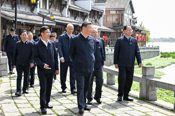 Xi Inspects Changde in Central China's Hunan Province