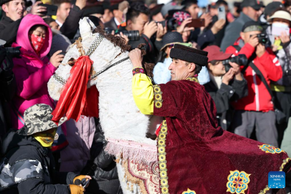 Festivals of Sowing Seeds, Drawing Water Celebrated in Xinjiang