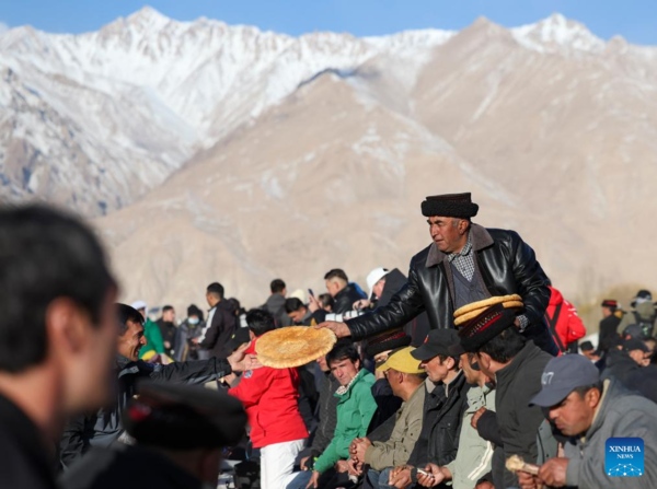 Festivals of Sowing Seeds, Drawing Water Celebrated in Xinjiang