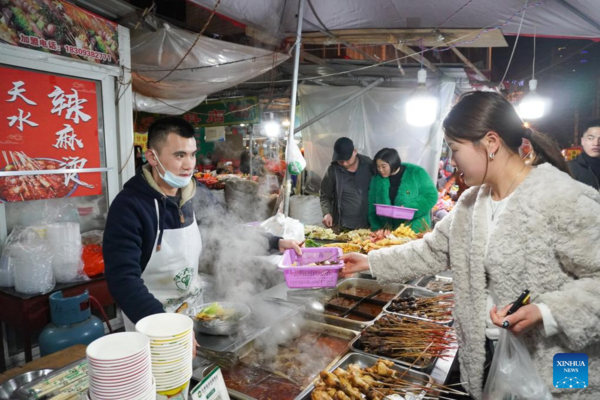 Local Delicacy Spices up Tourism in Northwest China City