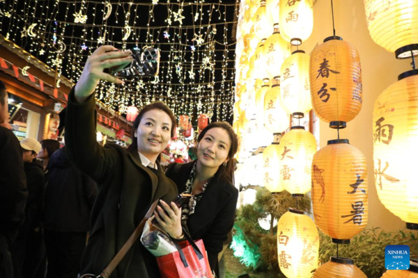 Spring outing popular among Chinese people: survey