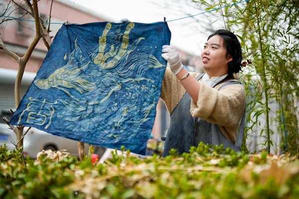 Batik Craftswoman in N China's Hebei