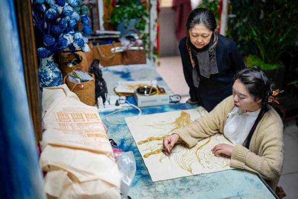 Batik Craftswoman in N China's Hebei