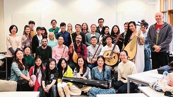 Virtuoso Spreads Guqin Culture in UK