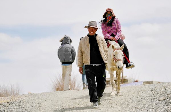 Feature: Belt and Road Breathes New Life into Tibetan Cultural Heritage Feature: Belt and Road Breathes New Life into Tibetan Cultural Heritage