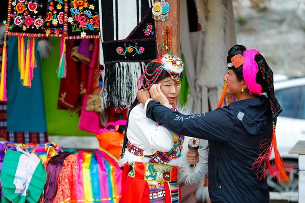 Feature: Belt and Road Breathes New Life into Tibetan Cultural Heritage Feature: Belt and Road Breathes New Life into Tibetan Cultural Heritage