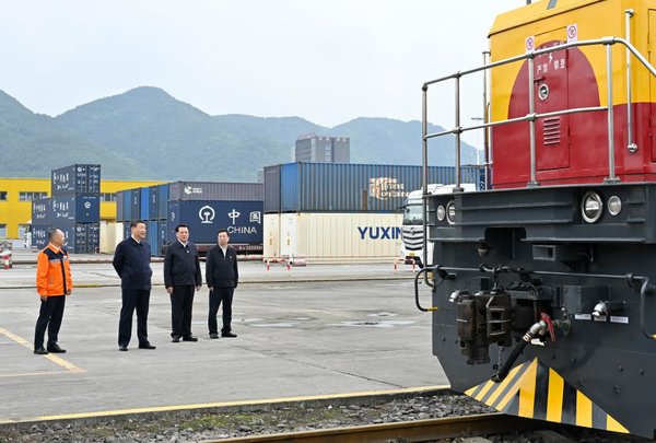 Xi Calls on Chongqing to Write Its Chapter in Chinese Modernization