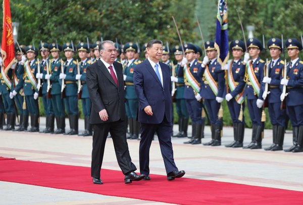 Xi Says China Ready to Develop Comprehensive Strategic Cooperative Partnership in New Era with Tajikistan