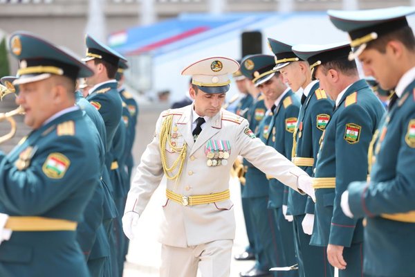 Xi Says China Ready to Develop Comprehensive Strategic Cooperative Partnership in New Era with Tajikistan