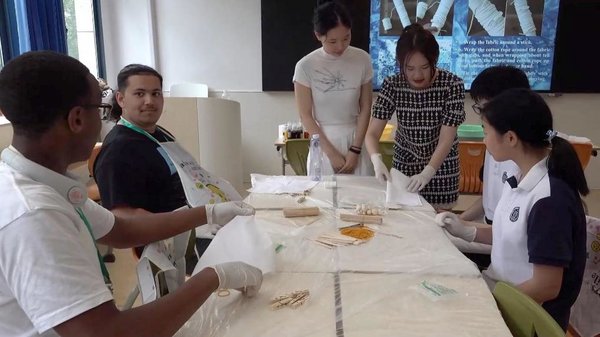 GLOBALink | U.S. Youth Delegation Wraps up Tour in China with Unforgettable Memories