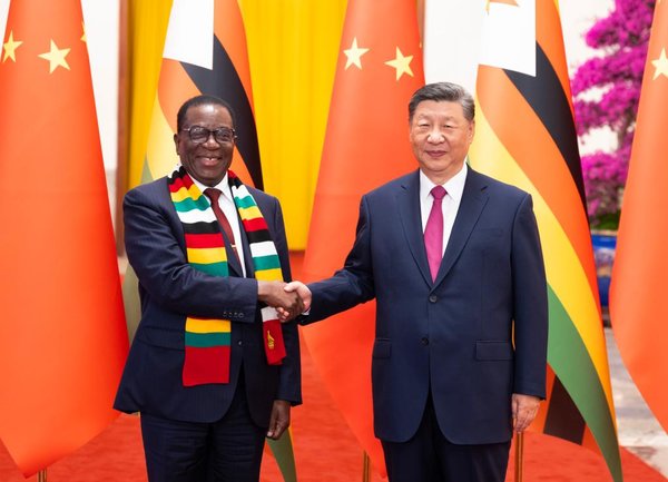 Xi Holds Talks with Zimbabwean President