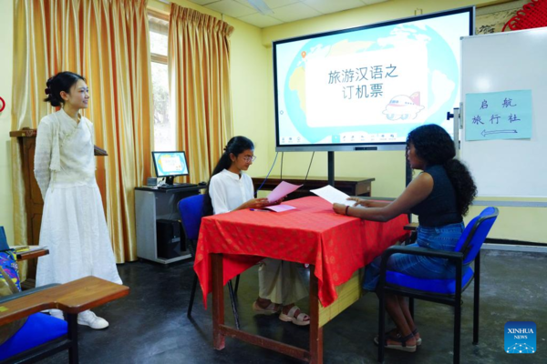 Chinese Teachers Bring Chinese Language into Remote Sri Lankan Homes