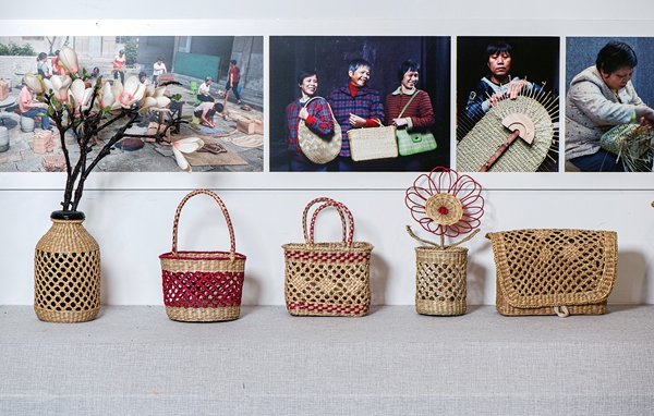 Millennia-Old Weaving Technique's Resurgence in Modern Times