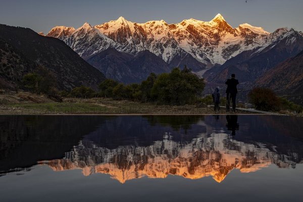 Winter Tourism Promotion Adds to Allure of China's Xizang