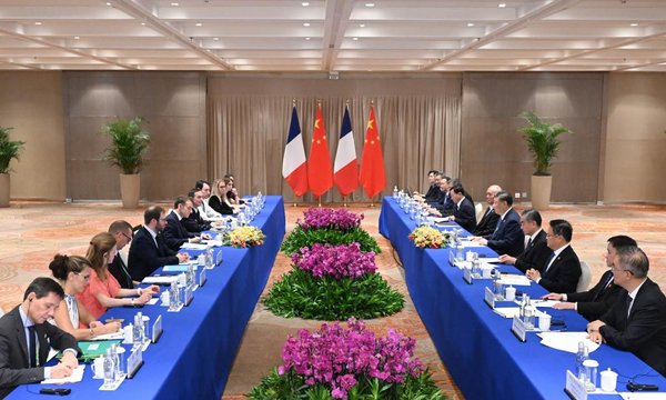 Xi Says China, France Shoulder Common Responsibilities Amid New Changes in Int'l Situation