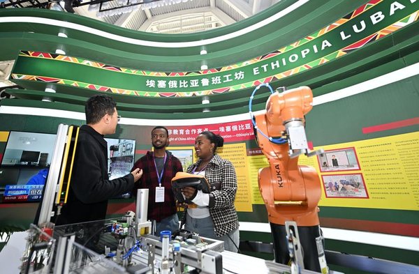 Luban Workshop Cultivates Talents and Promotes Friendship