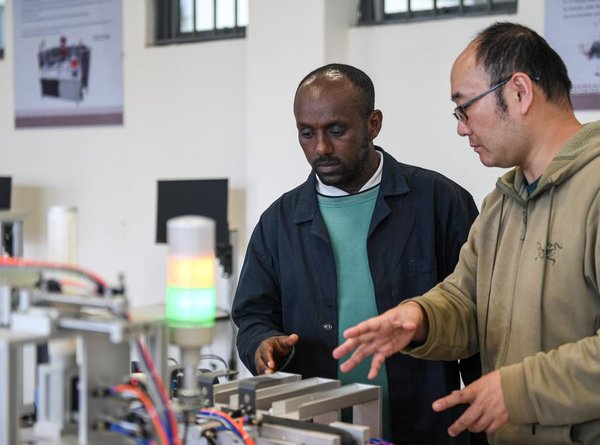 Luban Workshop Cultivates Talents and Promotes Friendship