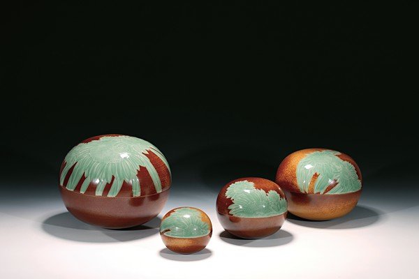 Millennia-Old Technique Reignites Passion for Porcelain