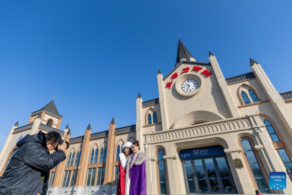 Train Themed on Ice and Snow Tourism Starts Operation in China's Heilongjiang