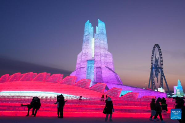 41st Harbin Int'l Ice and Snow Festival Kicks Off