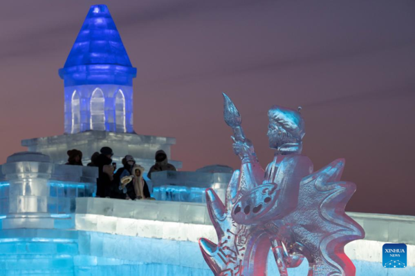 41st Harbin Int'l Ice and Snow Festival Kicks Off