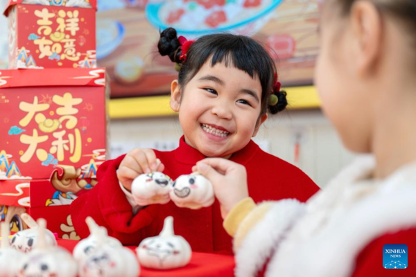 Various Activities Held Across China to Welcome Upcoming Laba Festival