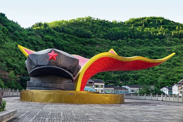 Volunteers Bring Women Red Army Soldiers' History to Life