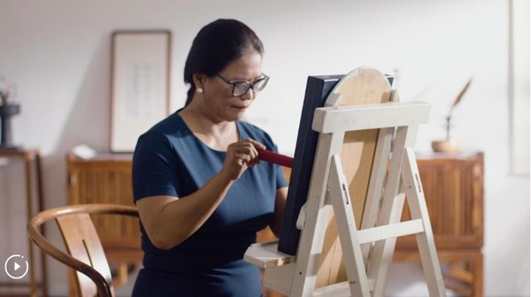 Faces of China: Inheritor of Huihe Stone Shadow Carving