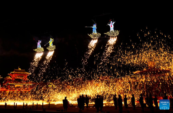 People Enjoy Various Activities Across China During Spring Festival